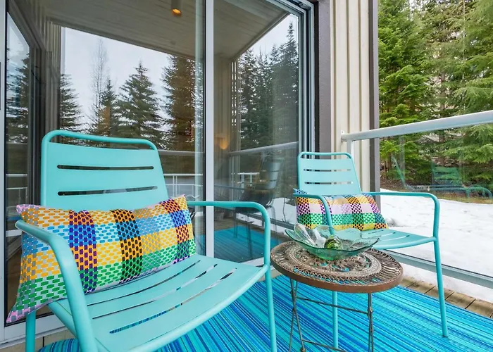 Newly Renovated 1 Bedroom Near Blackcomb Gondola - Less Than 5 Min Walk