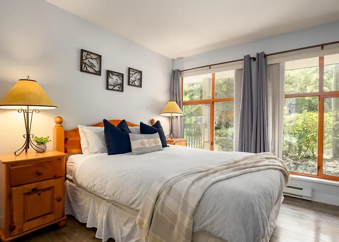 1Br In Northstar, Village Location, Gas Fireplace, Shared Hot Tub, Ski Storage
