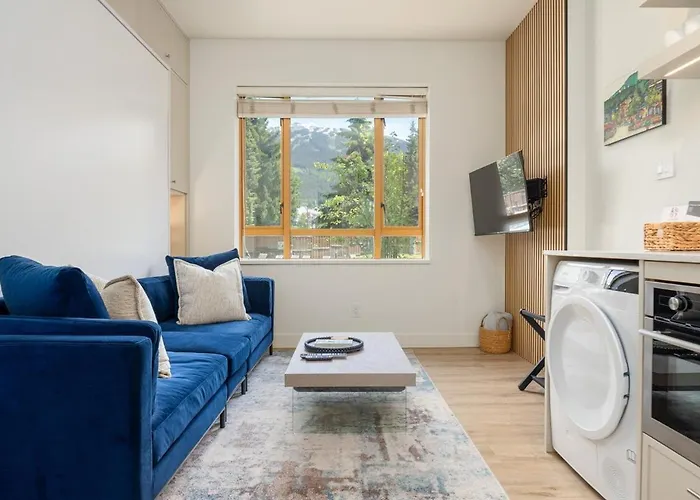Newly Renovated King Bed Studio In The Village